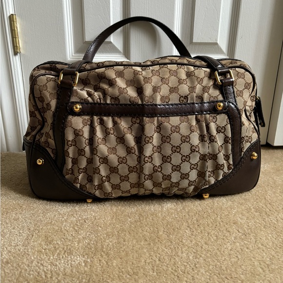 Authentic Gucci large bag - Picture 3 of 4